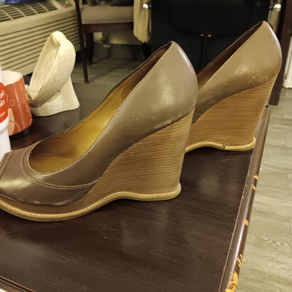 MICHAEL KORS Tan Wedge Platform Sandals Brown Size 10 - Picture 3 of 5